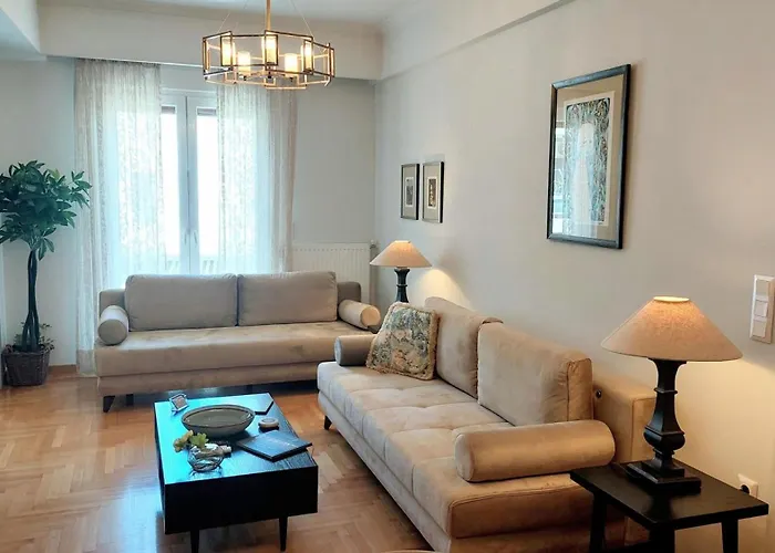 Elegant Apartment In Acropolis
