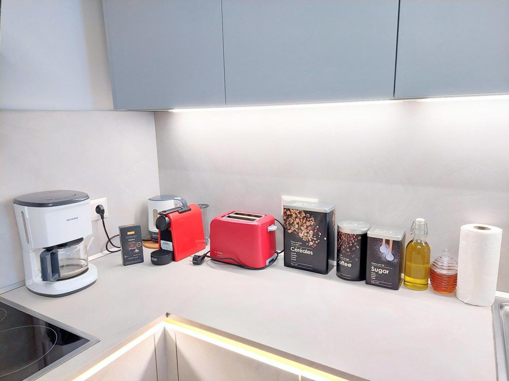 Elegant In Acropolis Apartment *